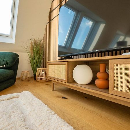 Orestaliving - Penthouse In 2Nd District With View Wien Exterior foto